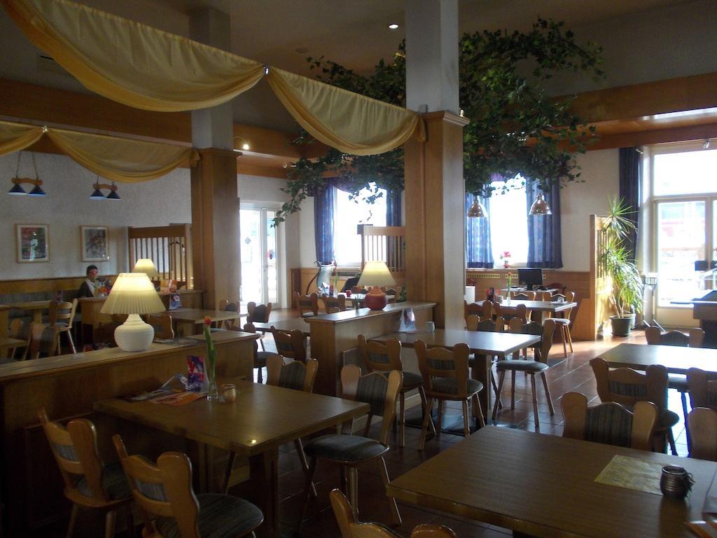 Hotel Im Bahnhof パッサウ エクステリア 写真