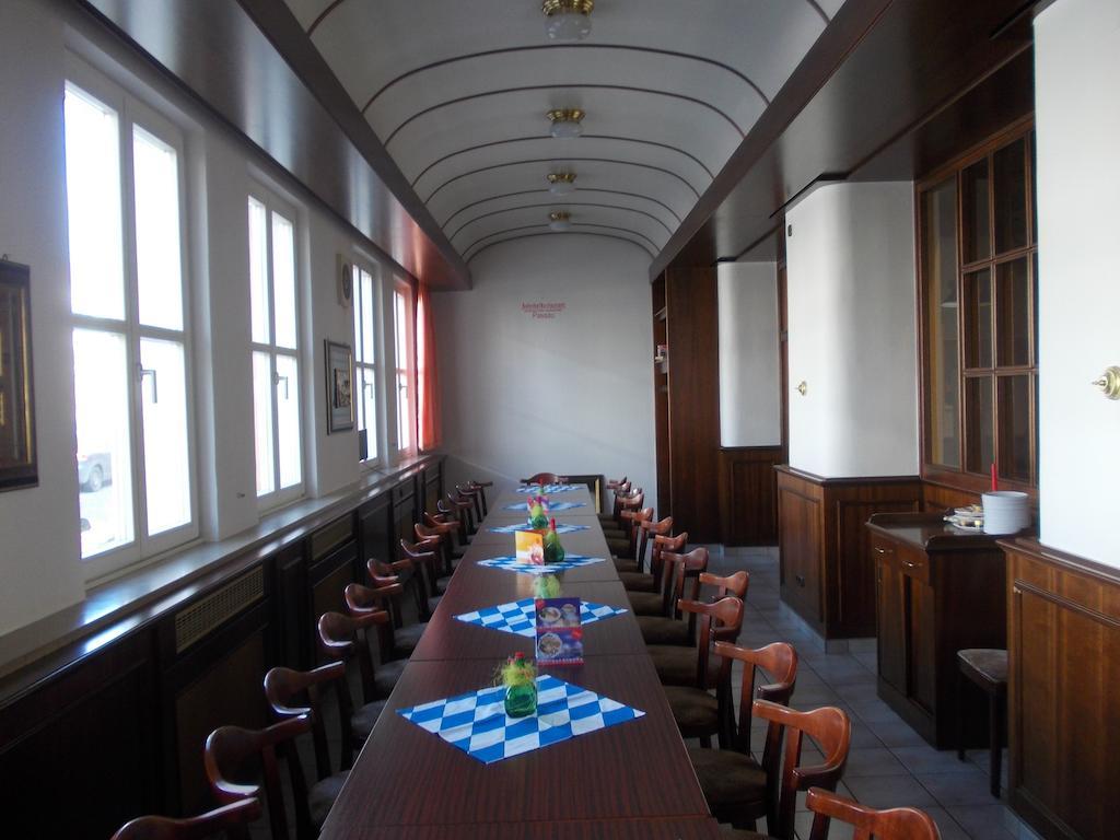 Hotel Im Bahnhof パッサウ エクステリア 写真