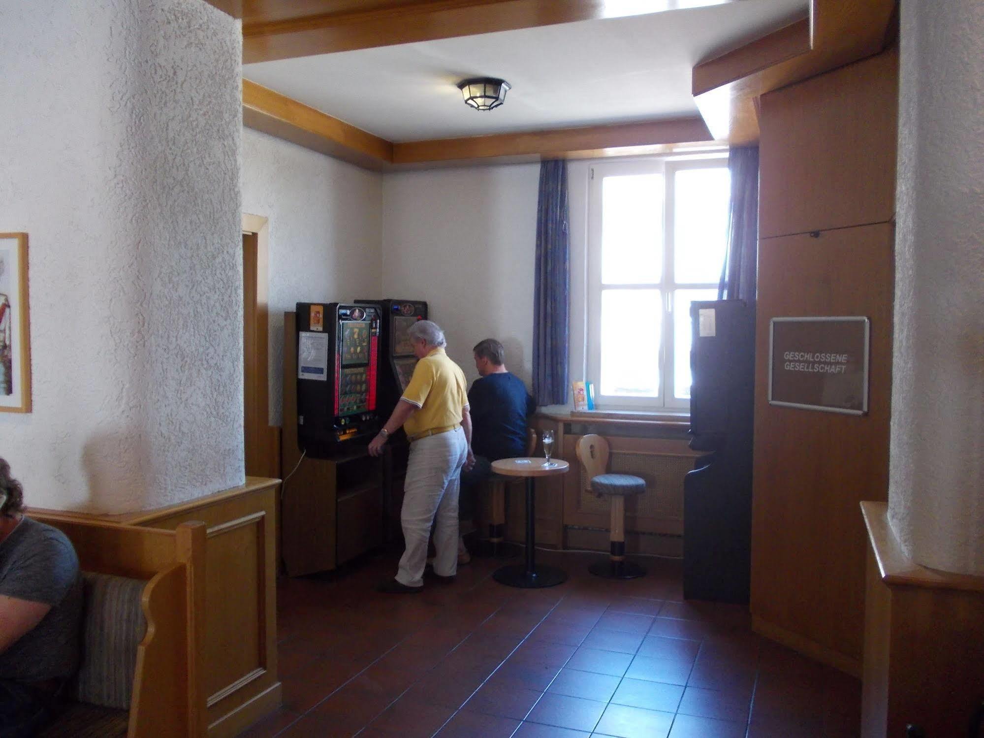 Hotel Im Bahnhof パッサウ エクステリア 写真